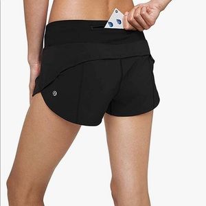 Black lululemon shorts sz 6 short
